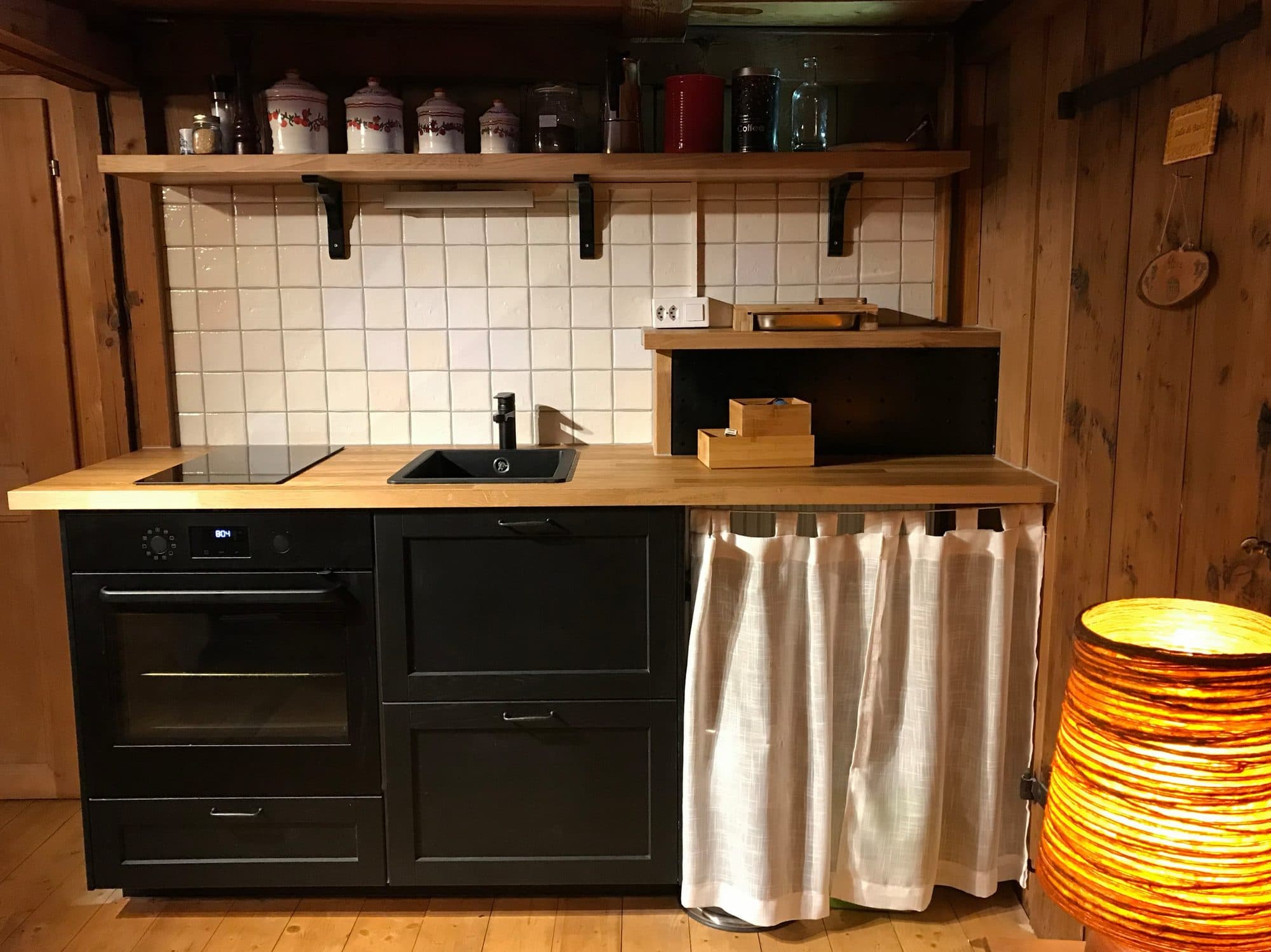 Kitchenette équipée